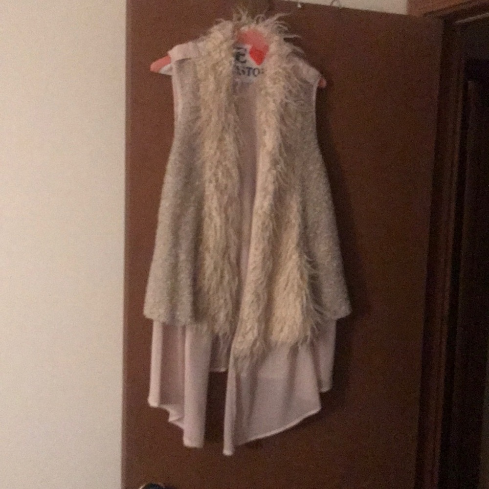 Fun, furry, flouncy vest!